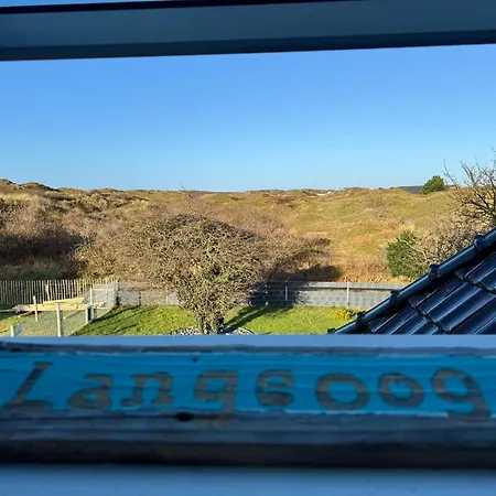 Inselmaedchen - Duene 11 * Langeoog